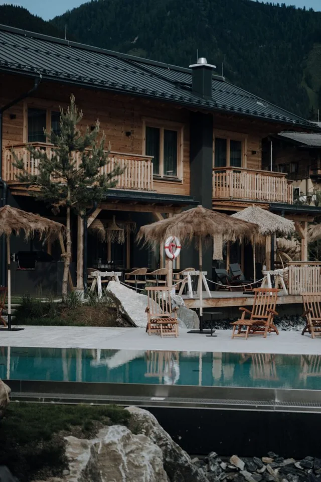 Webdesign Referenz von SPOTSTONE für Bergchalets Salzburg